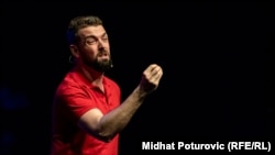 Nick Teunissen tokom predstave u Sarajevu