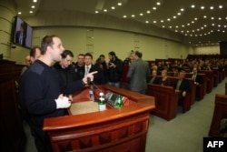 Павло Губарєв в приміщенні Донецької ОДА, 3 березня 2014 року