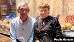 Умутбай Давлетбердин с женой. Архивное фото
