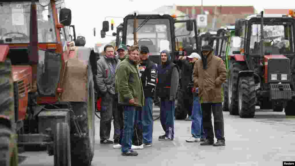 Srbija - Protesti poloprivrednika u Pančevu, 30. mart 2012.