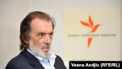 Vuk Drašković: "Udvaranje onoj Srbiji za koju se očekuje da se ponosi 90-im"