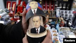 Vladimir Putin na suvenirima