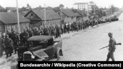 Советские пленные под Минском. Июль 1941 года