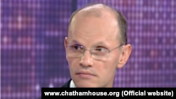 "Pogledajte kako je izgledao sastanak Saveta bezbednosti Rusije pre više od sedam dana. Njegovi članovi su drhtali pred Putinom koji se ponašao kao ruski car", kaže Džon Laf, analitičar londonskog Chatham House-a u razgovoru za RSE.