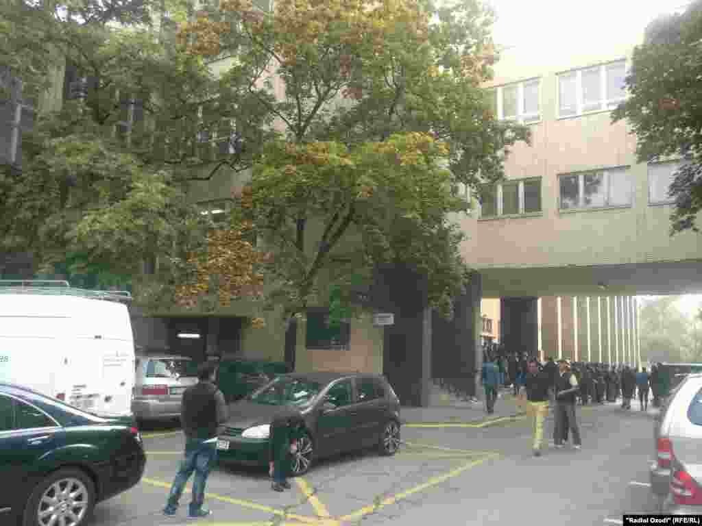 Намози ид дар варзишгоҳи "Сокол" дар Прага