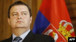 Umesto da radi na smirivanju uzavrelih tenzija u regionu, Dačić je najoštriji u napadima na susede Srbije