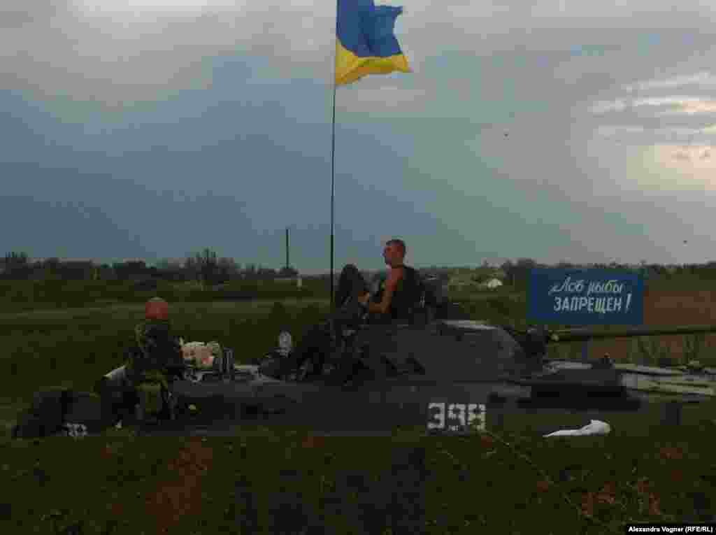 КПП українських військових біля Донецька, 25 травня 2014 року