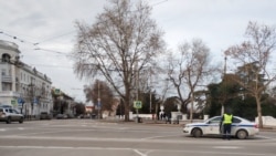 Автомобіль ДПС на площі Суворова, Севастополь