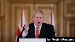 بوریس جانسون از روز ۲۶ مارس در محل اقامتش قرنطینه بود.