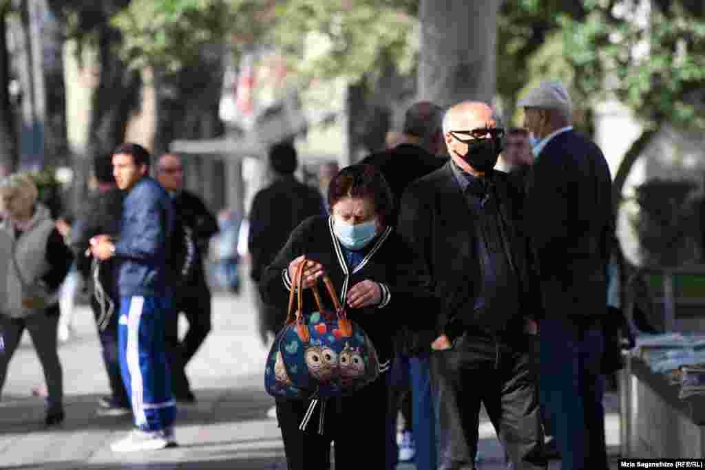 რუსთაველის გამზირი ახალი კორონავირუსის დროს. 