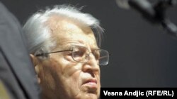 Dobrića Ćosić na promociji u Domu omladine Beograd