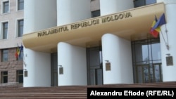 Parlament Moldove