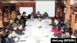 کابل کې د افغانستان او پاکستان خبریالانو یوه غونډه. ۲۰۱۵م کال