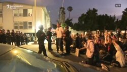 Hapšenja tokom mirnih demonstracija u Los Angelesu