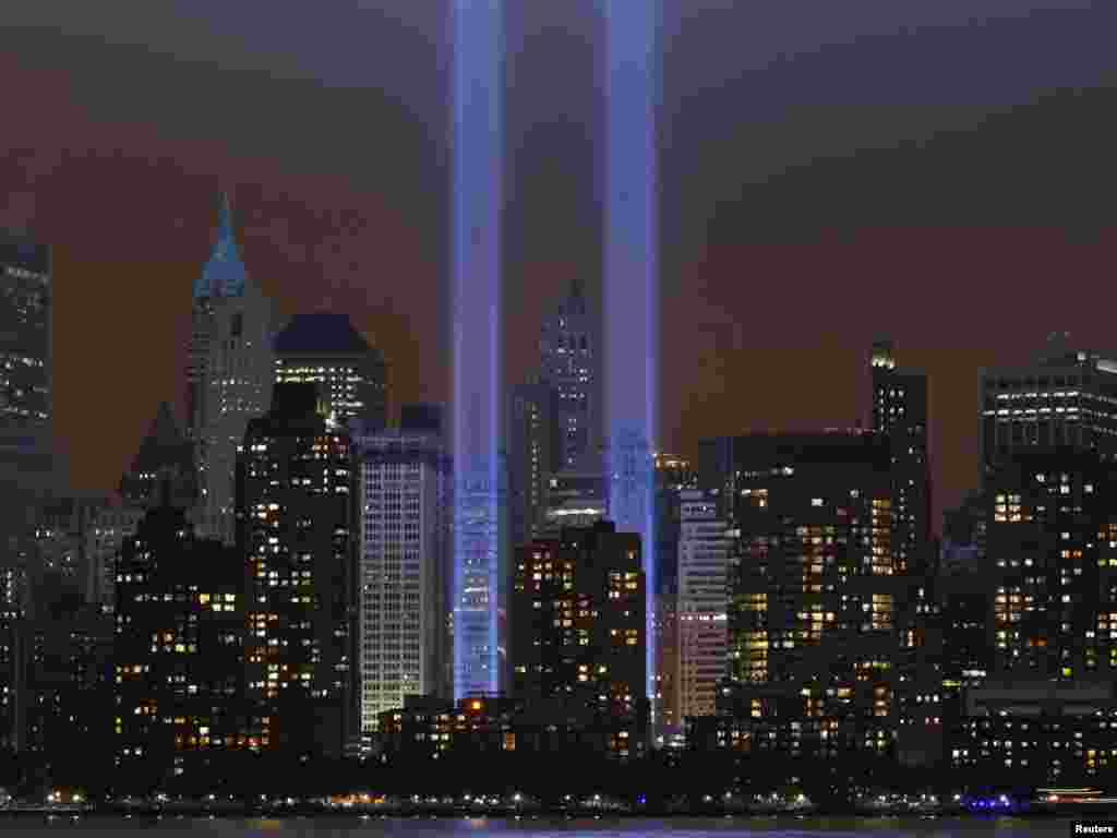 SAD - Obilježena deseta godišnjica od terorističkog napada na New York World Trade Center, 11.09.2011. Foto: Reuters / Jim Young 