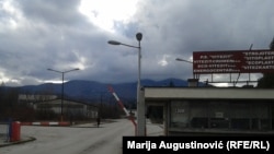 Ulaz u tvornicu Vitezit (arhivska fotografija)