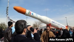 Iranska sateltitska raketa Simorgh (Phoenix)