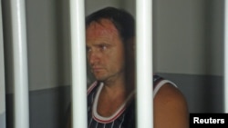 Sigurno jedan od najpoznatijih slučajeva je i izručenje Veselina Vlahovića Batka iz Španjolske 2010 (na fotografiji u španjolskom zatvoru pred izručenje)