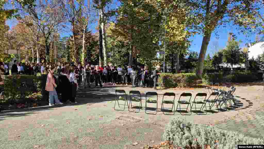 Obilježavanje godišnjice stradanja 16 osoba u padu nadstrešnice u Novom Sadu, Banjaluka, 25. oktobar 2025.