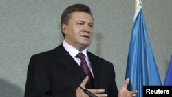 Декларацій із боку Віктора Януковича про євроінтеграційні прагнення було достатньо. Нинішня зустріч у Вроцлаві, кажуть представники опозиції, має остаточно продемонструвати, наскільки ці заяви були щирими