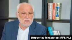 Емилиян Гебрев