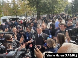 Митинг не признавшего результаты выборо "Патриотического блока" у здания Центризбиркома Молдовы, 29 сентября 2025 года