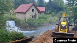 Jedna od lokacija na Plivi na kojoj je planirana mala hidroelektrana, august 2025.