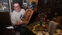 Портрет Леніна з пшениці, коктейль з одеколону і ню-живопис в одеському «Музеї совка» – відео Портрет Леніна з пшениці, коктейль з одеколону і ню-живопис в одеському «Музеї совка» – відео