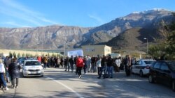 Građani ispred deponije