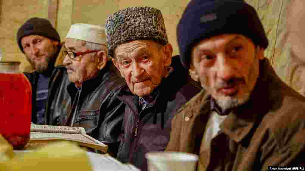 Верховный суд России запретил «Хизб ут-Тахрир» в 2003 году, включив в список 15 объединений, названных «террористическими»