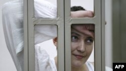 Надія Савченко під час засідання суду у Донецьку (Ростовської області). 29 вересня 2015 року 