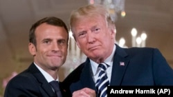 Donald Trump i Emmanuel Macron u Vašingtonu 24. aprila 2018.
