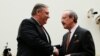 Američki državni sekretar Majk Pompeo i predsednik Komiteta za spoljne poslove Predstavničkog doma Eliot Engel prilikom susreta u Vašingtonu, 23. maja 2018. godine. 