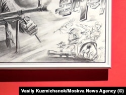 ერთ-ერთი ესკიზის დეტალი, რომელიც ასახავს როგორ ესვრიან უკრაინელ ჯარისკაცებს და როგორ გარბიან ისინი