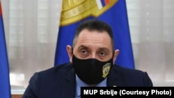 Ministar unutrašnjih poslova Srbije i predsednik Pokreta socijalista, koalicionog partnera vladajuće Srpske napredne stranke, Aleksandar Vulin, naveo je 8. juna da je presuda Ratku Mladiću "presuda pravdi".