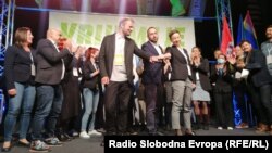 Tomislav Tomašević ( u sredini) sa zamjenicima u sjedištu koalicije Možemo nakon izborne pobjede