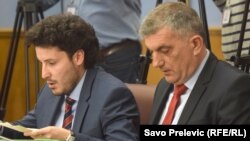 Vujović podsjeća da se Bojanić odlučio da ne ide Abazovićevim stopama