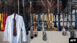 Protest zbog povećanja plata zaposlenima u Vladi Ramuša Haradinaja ispred zgrade te institucije, ilustrativna fotografija