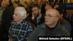 Виктор Файнберг, Ярослав Горбаневский и Павел Литвинов на конференции "Против войны и насилия"