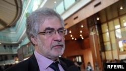 Ґія Нодія, професор політології в державному Університеті імені Іллі Чавчавадзе