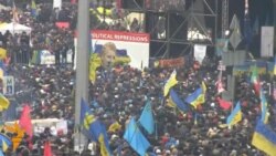 Тисячі мітингувальників прийшли на чергове Народне віче