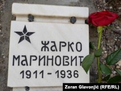 Spomen ploča studentu Žarku Marinoviću na groblju u Beogradu, 4. april 2025.