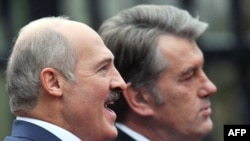 Архівна фотографія. Під час зустрічі Президентів України і Білорусі, Віктора Ющенка і Олександра Лукашенка в Києві, 5 листопада 2009 року