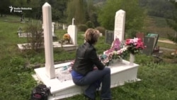 Ines traži istinu o ubijenim roditeljima Ines traži istinu o ubijenim roditeljima