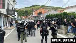 Policija u Novom Pazaru kod Državnog univerziteta, 29. jun 2025. 