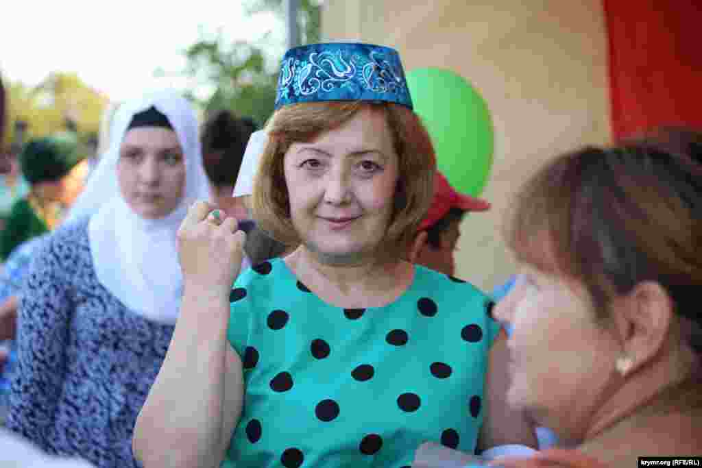  Работала выставка-продажа изделий народного творчества и выездная торговля