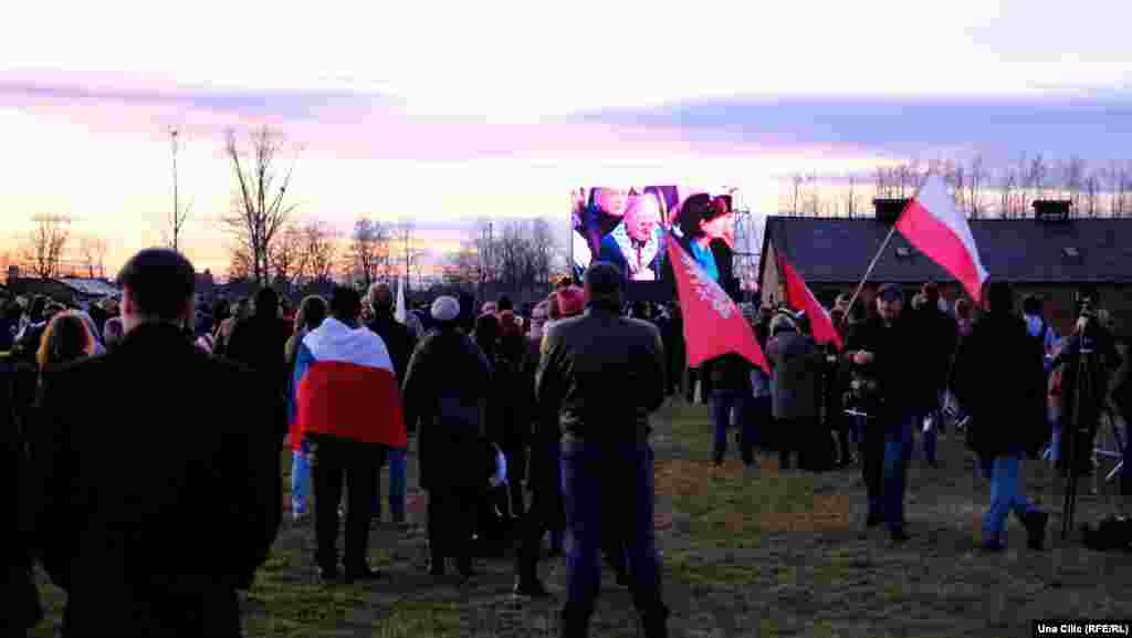 Posjetitelji su mogli pratiti centralnu manifestaciju kojoj je prisustvovalo 56 preživjelih. 