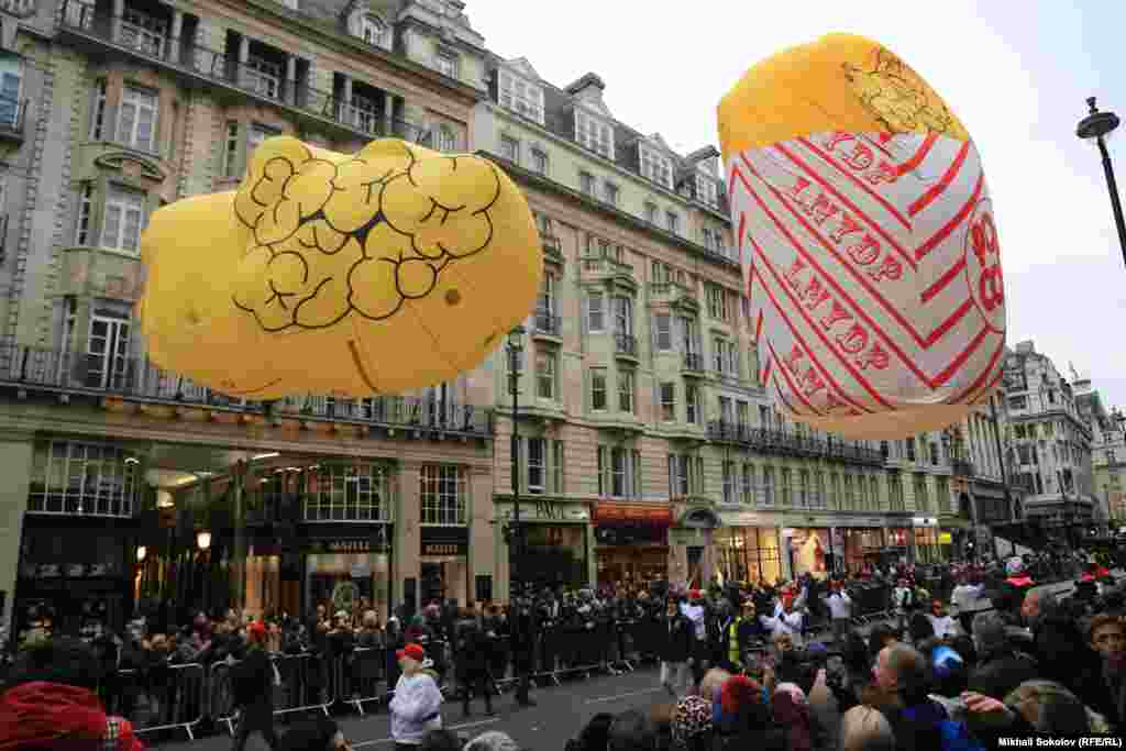 Лондонский новогодний парад 1 января 2017 г. 