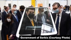 Aleksandar Vučić (desno) na otvaranju fabrike Continental Automotiv u Novom Sadu, 7. mart 2021. 