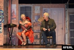 Фрагмент спектакля «Он моя сестра»